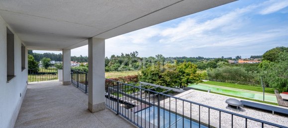Casa de 4 dormitorios en Santa Maria da Feira, Portugal No. 18359 45
