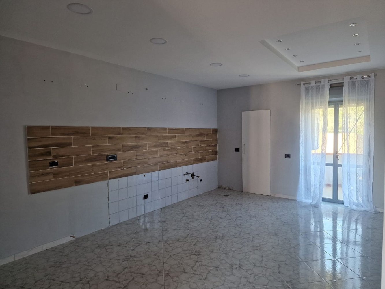 4 bedrooms Penthouse in Limatola, Italy No. 371897
