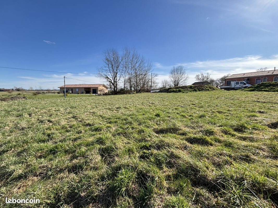 Grundstück in Toujouse, France 1610m², Nr. 122729