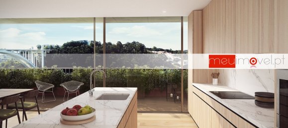 3 bedrooms Apartment in Porto, Portugal No. 107943 13