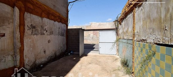 133m² Land in Onda, Spain No. 123710 8