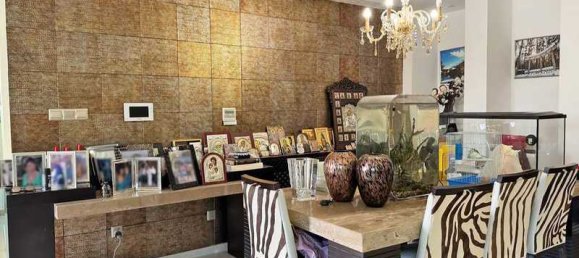 6 bedrooms Commercial property in Mesa Geitonia, Cyprus No. 18752 4