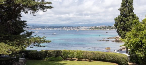 10 bedrooms Villa in Antibes, France No. 1438 17