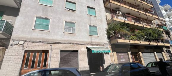 1غرفة عقار تجاري في Bari, Italy رقم 18431 13