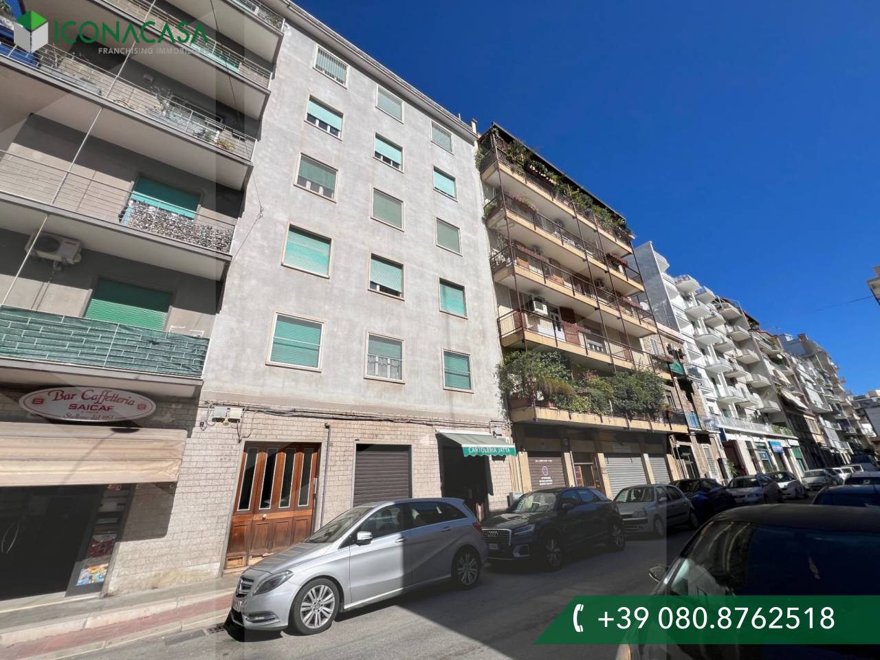 1غرفة عقار تجاري في Bari, Italy رقم 18431