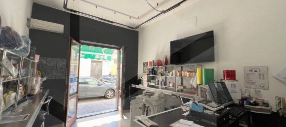1غرفة عقار تجاري في Bari, Italy رقم 18431 8