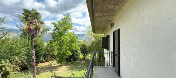 2 bedrooms Villa in Sermoneta, Italy No. 301205 2