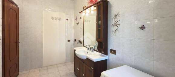 2 bedrooms Villa in Sermoneta, Italy No. 301205 13