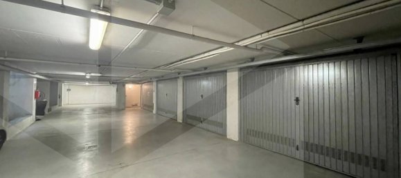 6-Zimmer Wohnung in Bologna, Italy, Nr. 24623 2