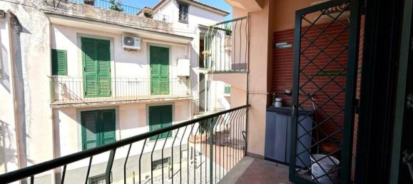 1 bedroom Apartment in Pozzuoli, Italy No. 279300 20