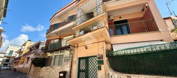 1 bedroom Apartment in Pozzuoli, Italy No. 279300 21