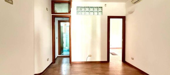 1 bedroom Apartment in Pozzuoli, Italy No. 279300 4