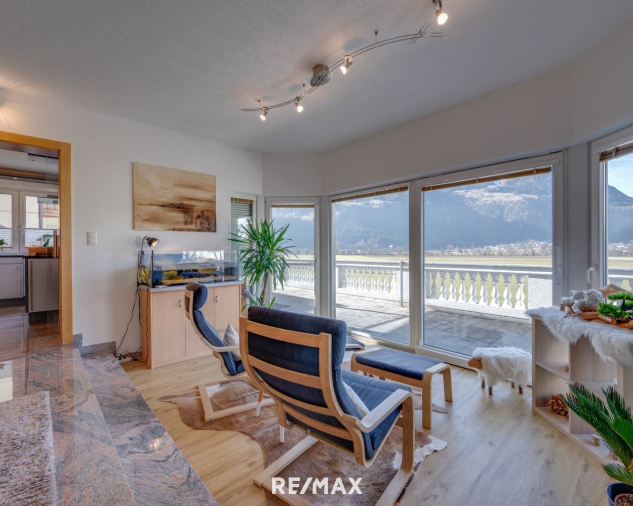 8-Zimmer Haus in Hart im Zillertal, Austria, Nr. 78202