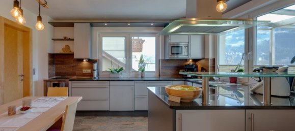 8-Zimmer Haus in Hart im Zillertal, Austria, Nr. 78202 3