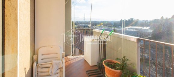 3 Schlafzimmer Wohnung in Busto Arsizio, Italy, Nr. 238628 8