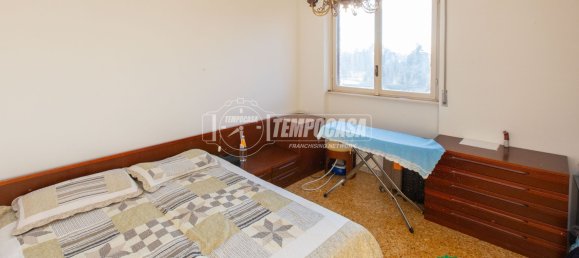 3 Schlafzimmer Wohnung in Busto Arsizio, Italy, Nr. 238628 3