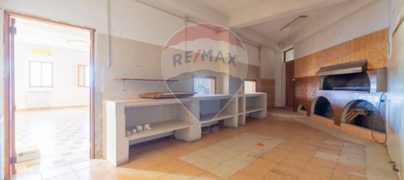 12 rooms Commercial property in Pacentro, Italy No. 346093 29