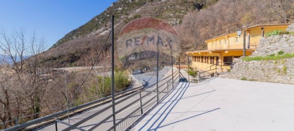 12 rooms Commercial property in Pacentro, Italy No. 346093 10