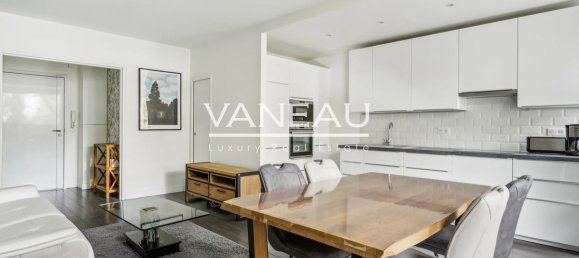 1 bedroom Apartment in Neuilly-sur-Seine, France No. 170761 2