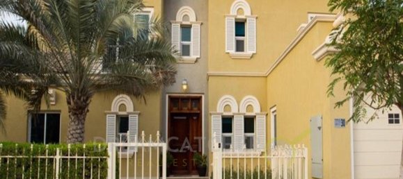 4 bedrooms Townhouse in Dubai Sports City, UAE No. 204 2