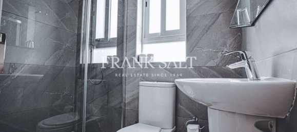 1 chambre Penthouse à Sliema, Malta No. 4260 7