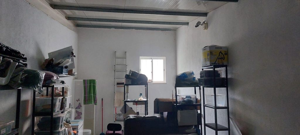 34m² Garage in Fatima, Portugal No. 219516