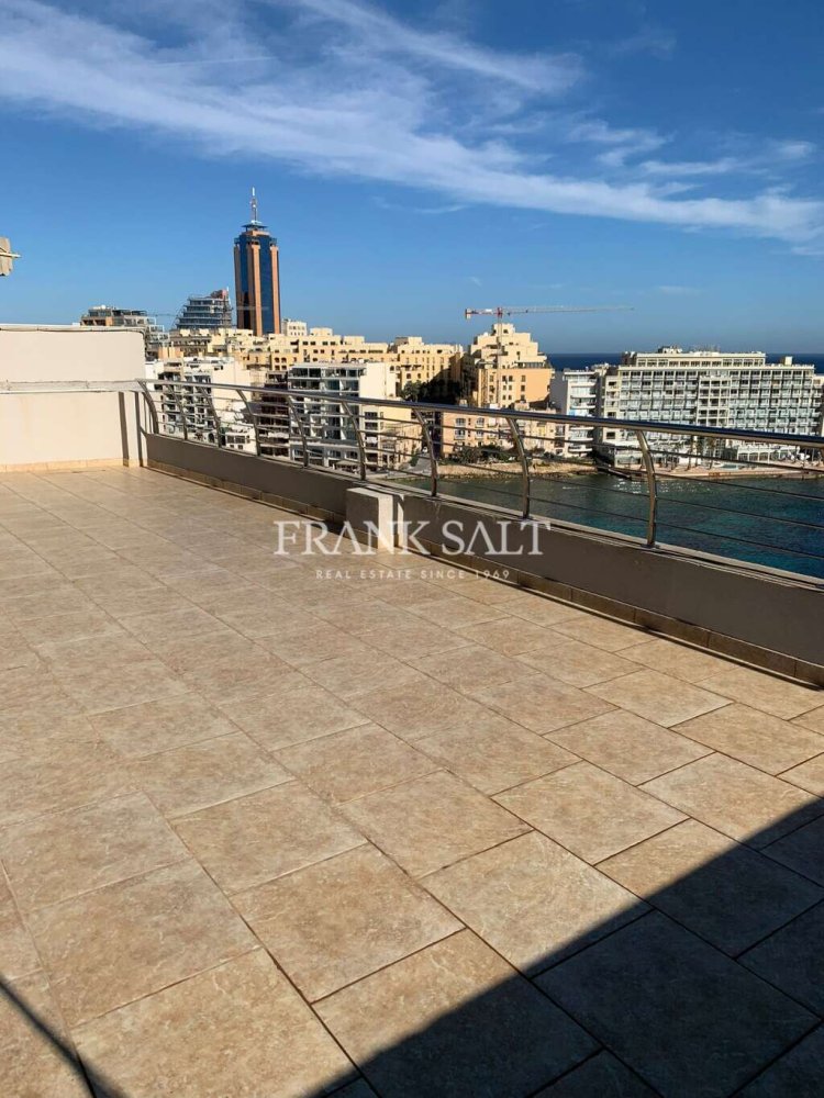 Пентхаус с 2 спальнями в Сент-Джулианс, Мальта № 6708