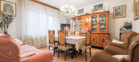 Apartamento de 3 dormitorios en Sasso Marconi, Italy No. 16775 9