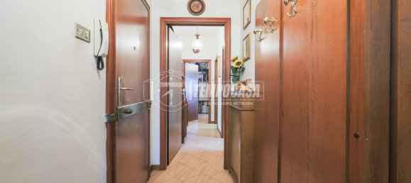 Apartamento de 3 dormitorios en Sasso Marconi, Italy No. 16775 11