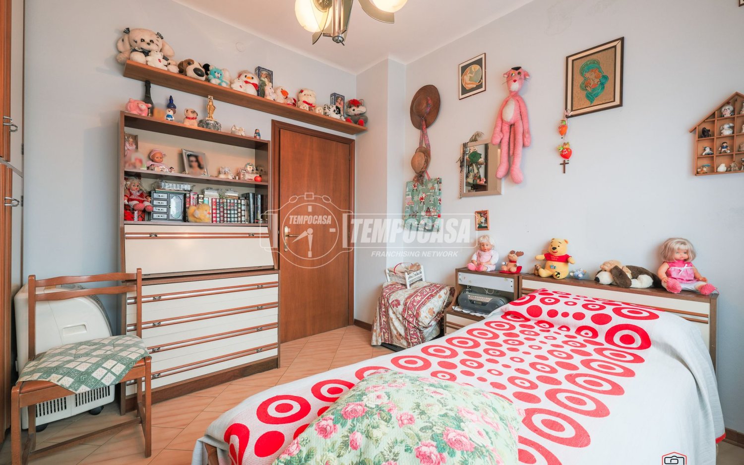 Apartamento de 3 dormitorios en Sasso Marconi, Italy No. 16775