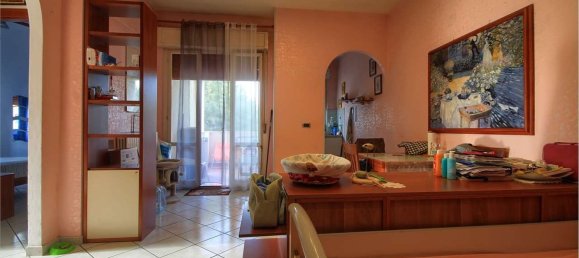 3-salle Appartement à Montemarciano, Italy No. 261328 2