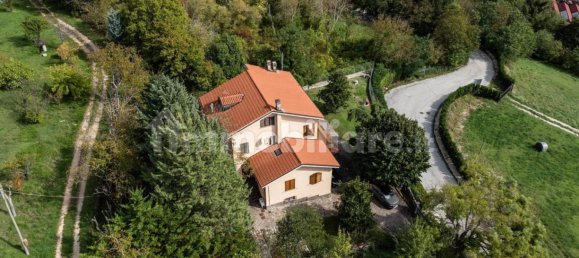 4 غرف نوم فيلا في Fabriano, Italy رقم 79763 25