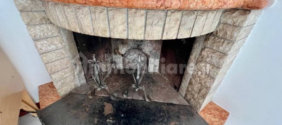 4 غرف نوم فيلا في Fabriano, Italy رقم 79763 15