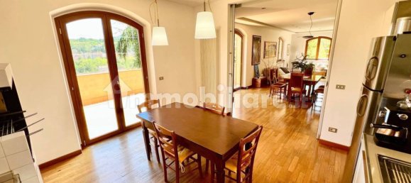 4 غرف نوم فيلا في Fabriano, Italy رقم 79763 2