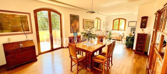 4 غرف نوم فيلا في Fabriano, Italy رقم 79763 44