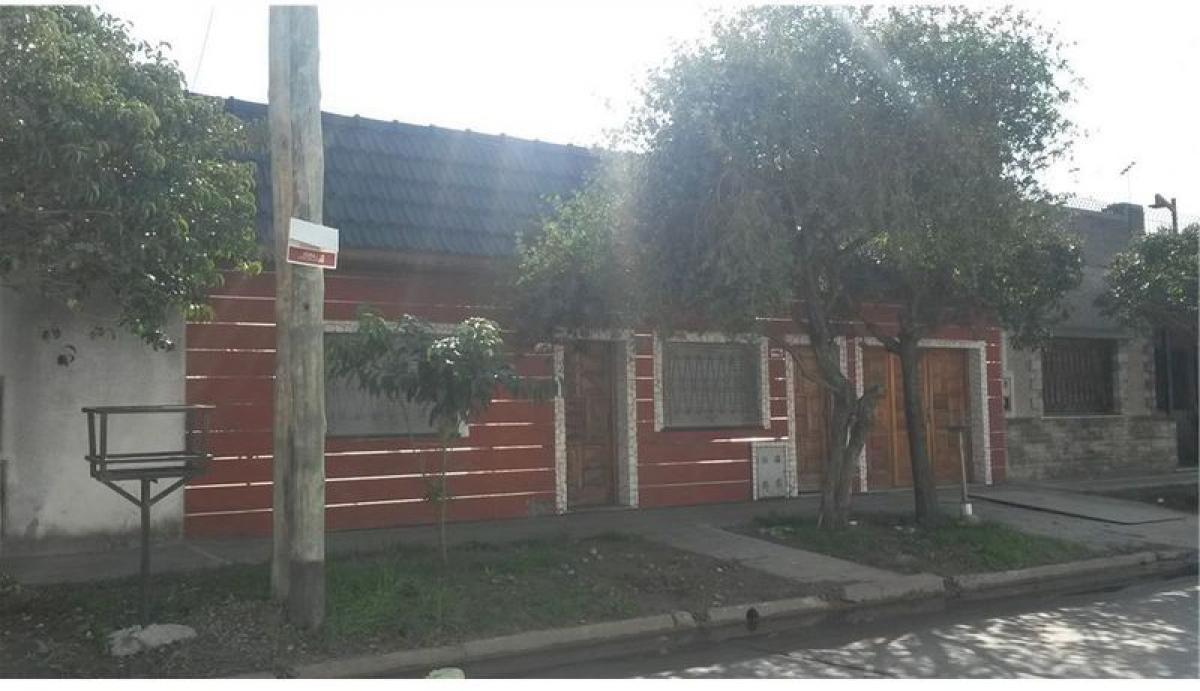 4 Schlafzimmer Haus in Lanus, Argentina, Nr. 3443