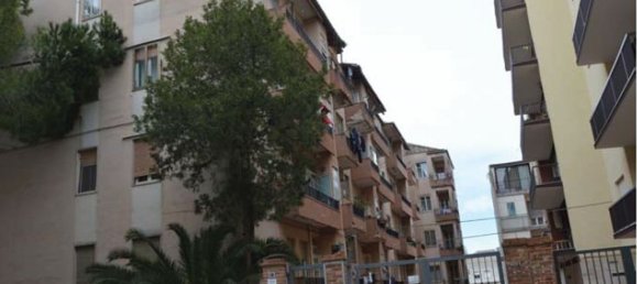 Apartamento de 6 habitaciónes en Ragusa, Italy No. 192108 7