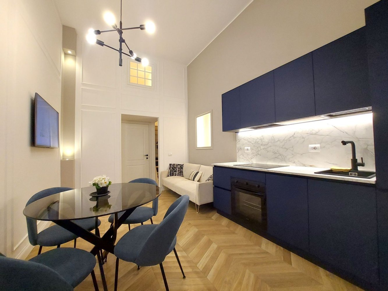 2-salle Appartement à Milan, Italy No. 248512