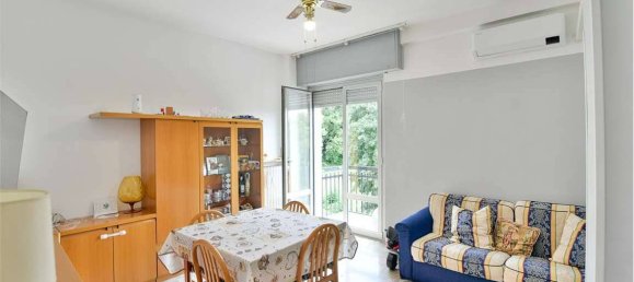 Apartamento T2 em Carate Brianza, Italy N.º 316394 2