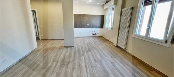 3 rooms Apartment in Sassuolo, Italy No. 23532 2