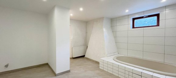 5 rooms Apartment in Modling, Austria No. 83803 3