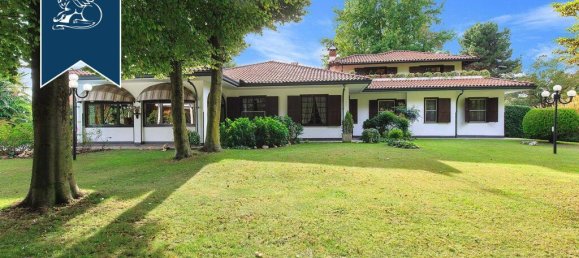 5 Schlafzimmer Villa in Milan, Italy, Nr. 329310 9