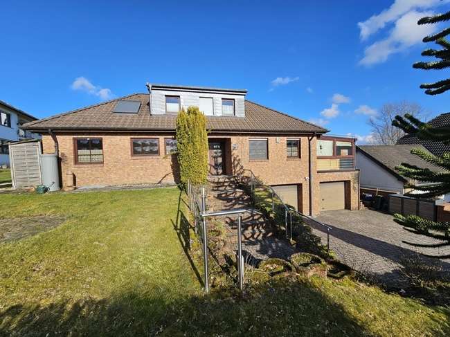 Casa de 4 dormitorios en Aachen, Germany No. 163416