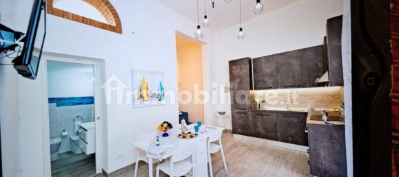 2 Schlafzimmer Haus in Castellammare del Golfo, Italy, Nr. 281933 8