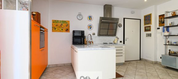 3 chambres Appartement à Rome, Italy No. 335047 7