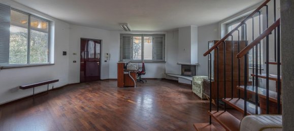 6 rooms Villa in Mesero, Italy No. 161721 6