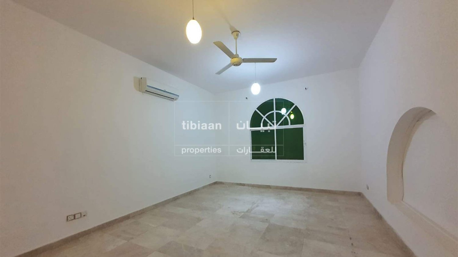 Квартира с 2 спальнями в Al Khuwair, Оман № 759