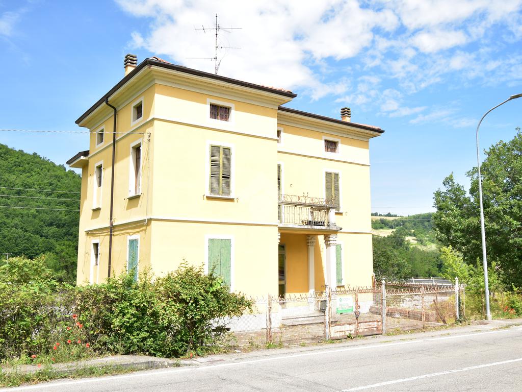 4 Schlafzimmer Villa in Calestano, Italy, Nr. 212881