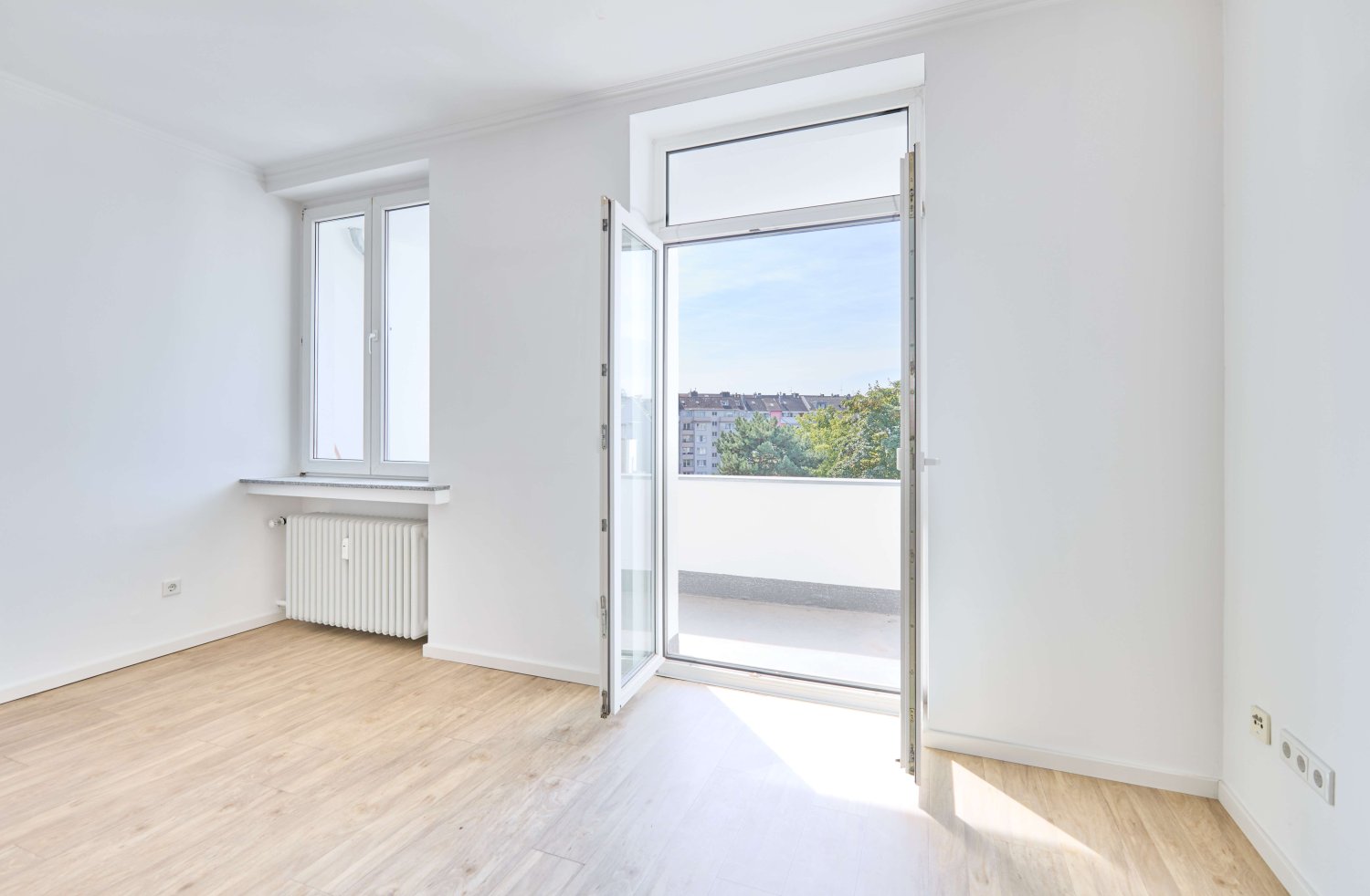 4 غرف نوم شقة في Dusseldorf, Germany رقم 322821