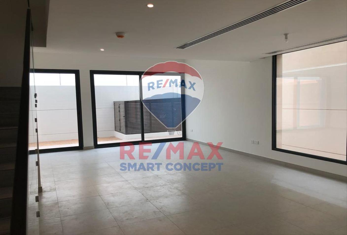 5 bedrooms Villa in Al Salam Street, UAE No. 43962